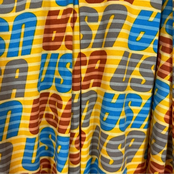 NEW LuLaRoe Madison Skirt USA Print Medium - Picture 3 of 9